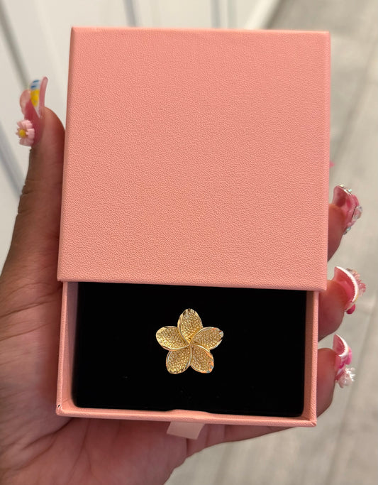 GOLDEN PLUMERIA RING